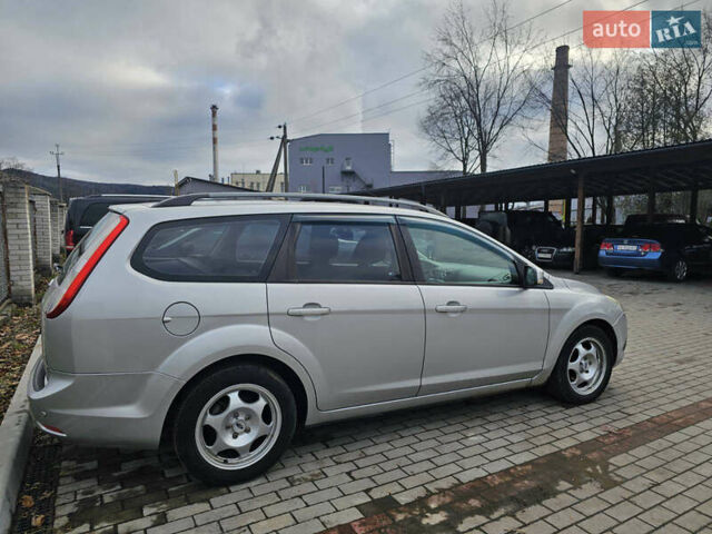 Серый Форд Фокус, объемом двигателя 1.6 л и пробегом 280 тыс. км за 4100 $, фото 7 на Automoto.ua