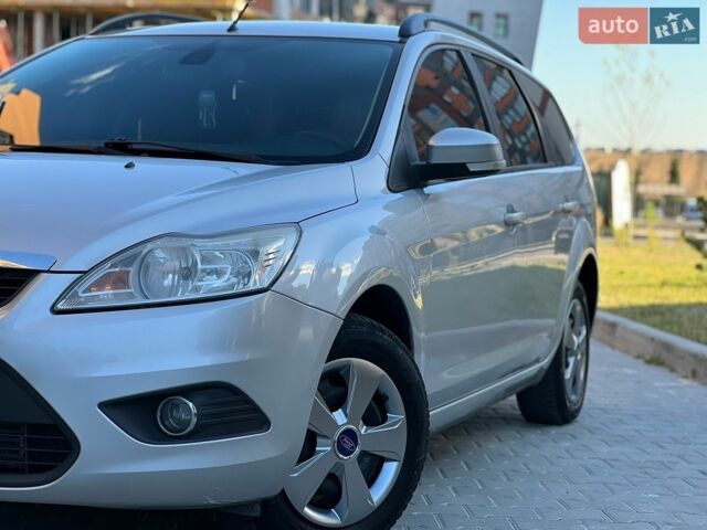 Сірий Форд Фокус, об'ємом двигуна 1.6 л та пробігом 257 тис. км за 4950 $, фото 16 на Automoto.ua