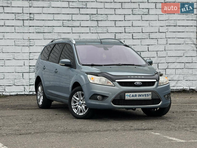 Серый Форд Фокус, объемом двигателя 1.6 л и пробегом 306 тыс. км за 4800 $, фото 1 на Automoto.ua