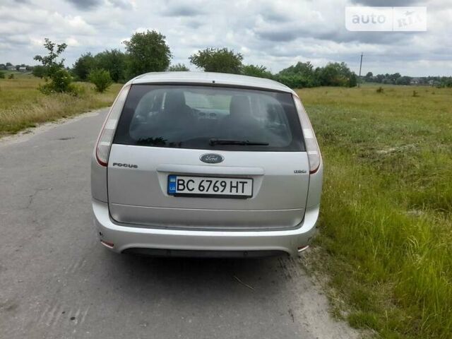 Серый Форд Фокус, объемом двигателя 1.6 л и пробегом 220 тыс. км за 4950 $, фото 6 на Automoto.ua