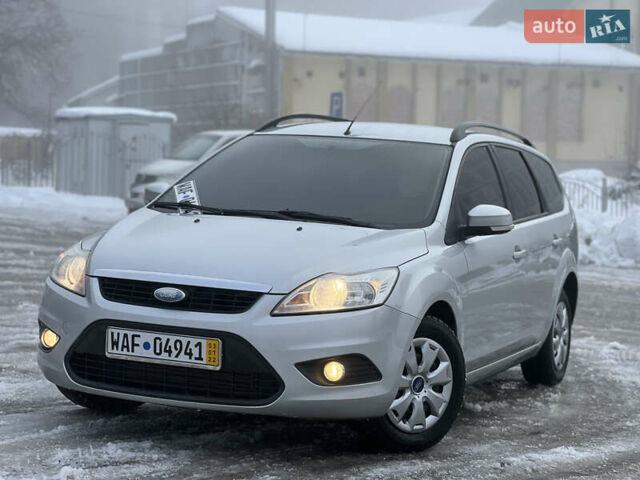 Сірий Форд Фокус, об'ємом двигуна 1.6 л та пробігом 258 тис. км за 4999 $, фото 10 на Automoto.ua