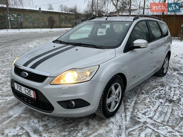 Серый Форд Фокус, объемом двигателя 1.6 л и пробегом 253 тыс. км за 5399 $, фото 6 на Automoto.ua