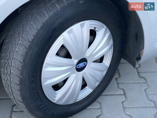 Серый Форд Фокус, объемом двигателя 1.6 л и пробегом 193 тыс. км за 5150 $, фото 15 на Automoto.ua