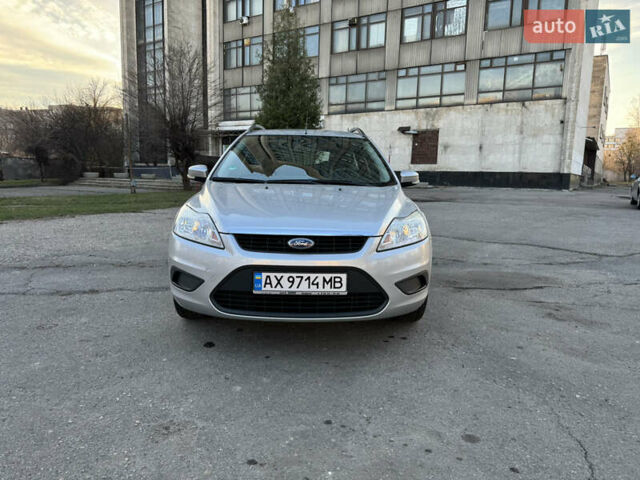 Сірий Форд Фокус, об'ємом двигуна 1.6 л та пробігом 224 тис. км за 5800 $, фото 2 на Automoto.ua