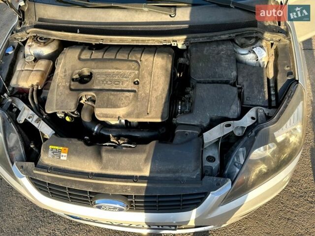 Сірий Форд Фокус, об'ємом двигуна 1.56 л та пробігом 361 тис. км за 4300 $, фото 37 на Automoto.ua
