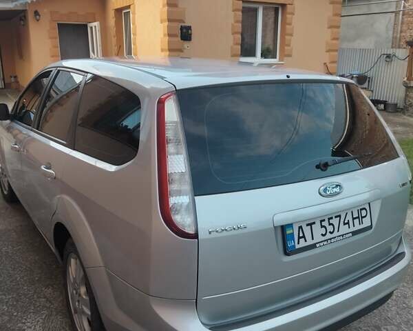 Серый Форд Фокус, объемом двигателя 1.56 л и пробегом 204 тыс. км за 5800 $, фото 1 на Automoto.ua