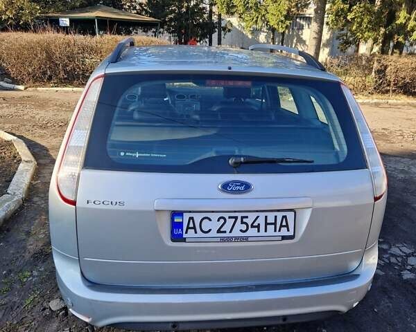 Сірий Форд Фокус, об'ємом двигуна 1.6 л та пробігом 290 тис. км за 5000 $, фото 3 на Automoto.ua