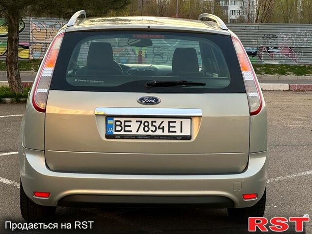 Серый Форд Фокус, объемом двигателя 2 л и пробегом 238 тыс. км за 5999 $, фото 5 на Automoto.ua