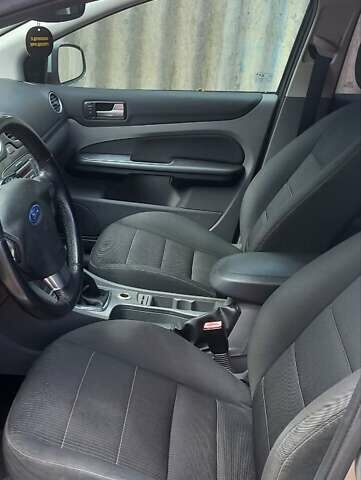 Форд Фокус 2008 в Очакове на Automoto.ua Серый Форд Фокус, объемом двигателя 1.56 л и пробегом 300 тыс. км за 5499 $, фото 5 на Automoto.ua