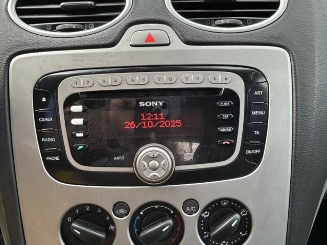 Сірий Форд Фокус, об'ємом двигуна 2 л та пробігом 184 тис. км за 3000 $, фото 13 на Automoto.ua