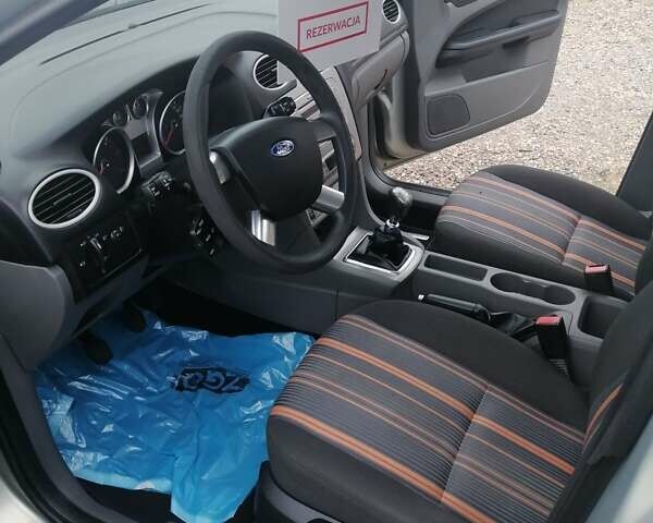 Серый Форд Фокус, объемом двигателя 2 л и пробегом 257 тыс. км за 6200 $, фото 9 на Automoto.ua