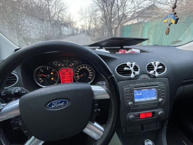 Сірий Форд Фокус, об'ємом двигуна 1.6 л та пробігом 278 тис. км за 8200 $, фото 15 на Automoto.ua