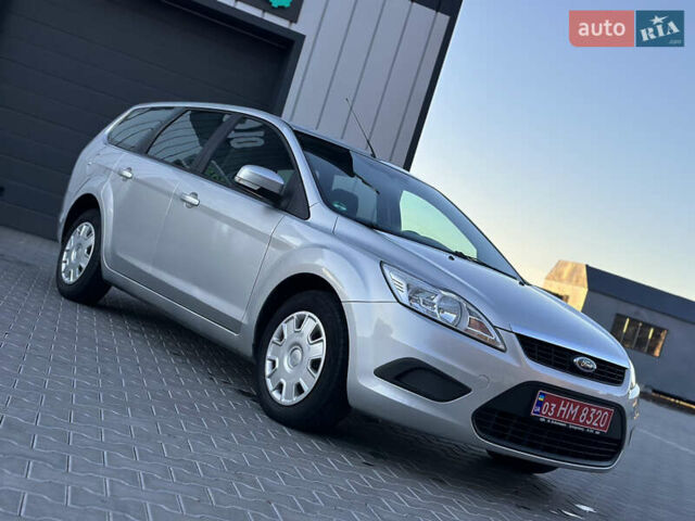 Серый Форд Фокус, объемом двигателя 1.6 л и пробегом 210 тыс. км за 5200 $, фото 8 на Automoto.ua