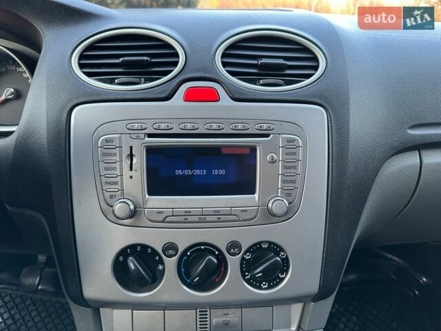 Сірий Форд Фокус, об'ємом двигуна 1.56 л та пробігом 290 тис. км за 4850 $, фото 88 на Automoto.ua