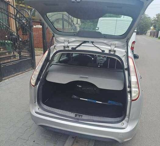 Сірий Форд Фокус, об'ємом двигуна 1.6 л та пробігом 204 тис. км за 5600 $, фото 4 на Automoto.ua