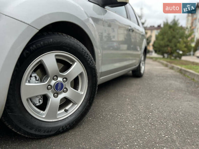 Серый Форд Фокус, объемом двигателя 1.6 л и пробегом 264 тыс. км за 4150 $, фото 65 на Automoto.ua