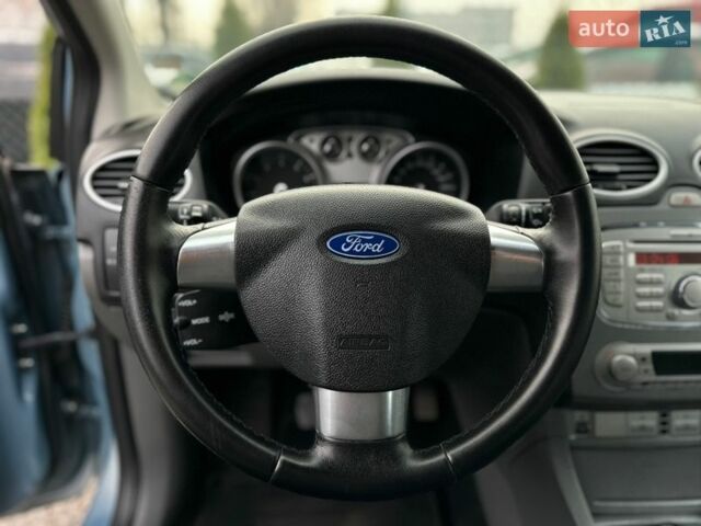 Сірий Форд Фокус, об'ємом двигуна 1.6 л та пробігом 231 тис. км за 5900 $, фото 26 на Automoto.ua