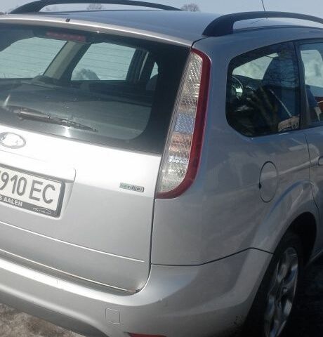 Сірий Форд Фокус, об'ємом двигуна 1.8 л та пробігом 255 тис. км за 5400 $, фото 7 на Automoto.ua