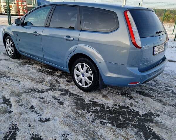 Сірий Форд Фокус, об'ємом двигуна 1.6 л та пробігом 215 тис. км за 5800 $, фото 4 на Automoto.ua