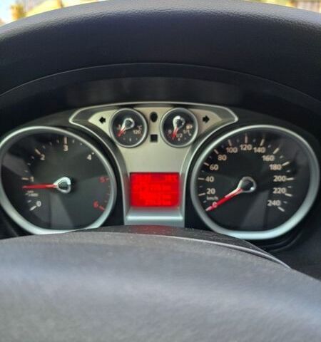 Сірий Форд Фокус, об'ємом двигуна 1.6 л та пробігом 268 тис. км за 4700 $, фото 14 на Automoto.ua