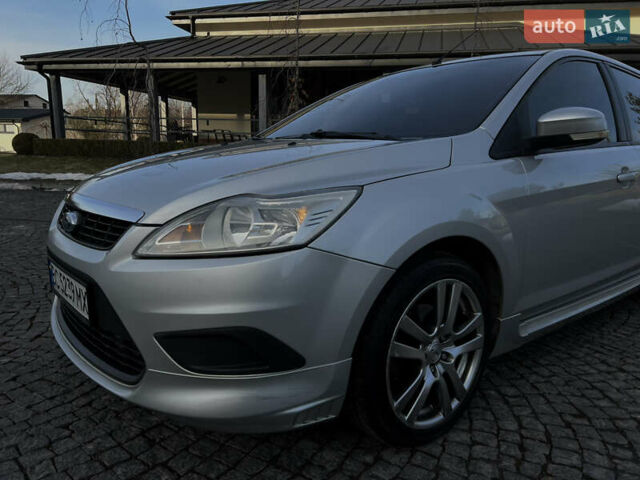 Серый Форд Фокус, объемом двигателя 1.6 л и пробегом 351 тыс. км за 4899 $, фото 3 на Automoto.ua