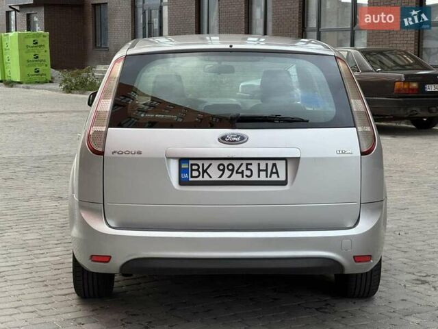 Сірий Форд Фокус, об'ємом двигуна 1.6 л та пробігом 263 тис. км за 5000 $, фото 5 на Automoto.ua