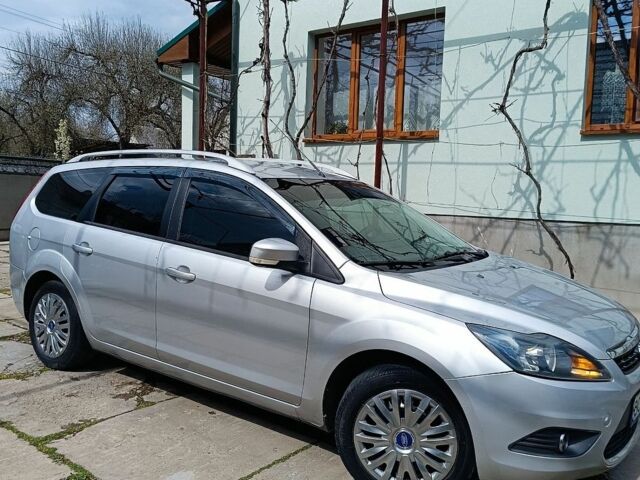 Сірий Форд Фокус, об'ємом двигуна 1.6 л та пробігом 305 тис. км за 4470 $, фото 1 на Automoto.ua