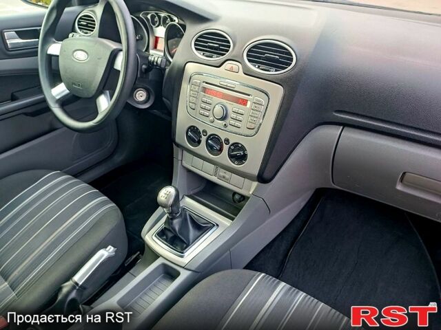 Форд Фокус 2008 у Харкові на Automoto.ua Сірий Форд Фокус, об'ємом двигуна 1.6 л та пробігом 233 тис. км за 6000 $, фото 8 на Automoto.ua