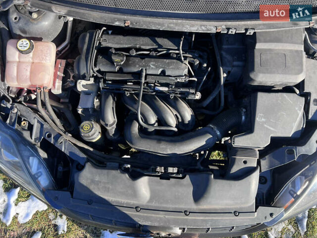 Серый Форд Фокус, объемом двигателя 1.6 л и пробегом 300 тыс. км за 5400 $, фото 19 на Automoto.ua