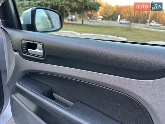 Сірий Форд Фокус, об'ємом двигуна 1.56 л та пробігом 290 тис. км за 4850 $, фото 69 на Automoto.ua