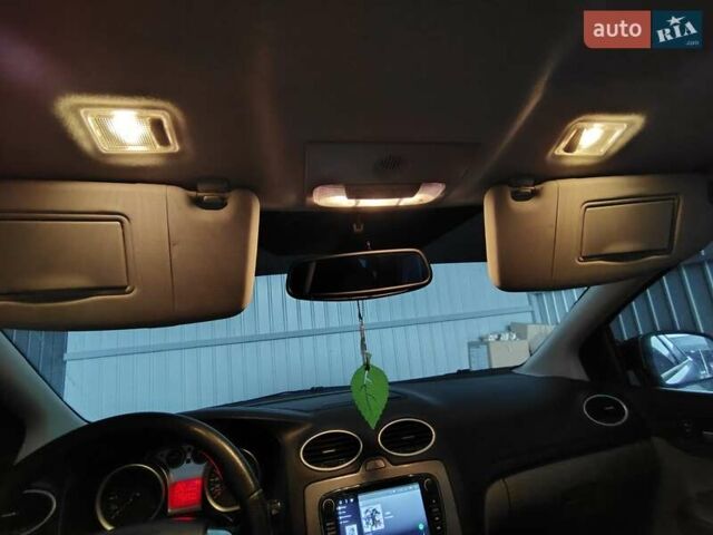 Сірий Форд Фокус, об'ємом двигуна 1.6 л та пробігом 251 тис. км за 6700 $, фото 35 на Automoto.ua