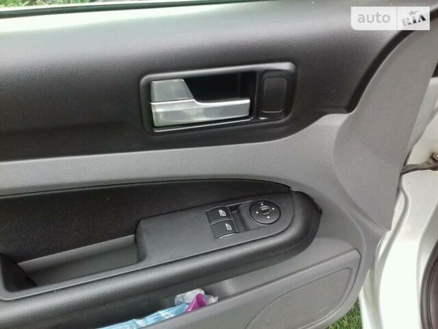 Форд Фокус 2008 у Стрые на Automoto.ua Сірий Форд Фокус, об'ємом двигуна 1.6 л та пробігом 310 тис. км за 4697 $, фото 45 на Automoto.ua