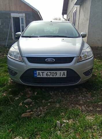 Серый Форд Фокус, объемом двигателя 1.6 л и пробегом 241 тыс. км за 4900 $, фото 2 на Automoto.ua