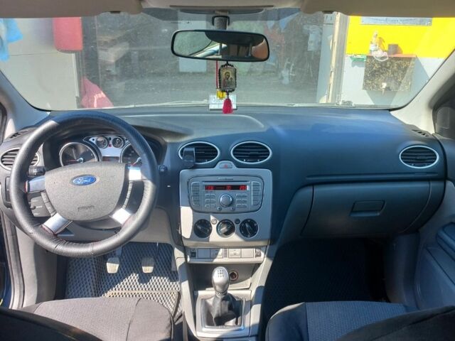 Форд Фокус 2008 у Шепетовке на Automoto.ua Сірий Форд Фокус, об'ємом двигуна 1.6 л та пробігом 320 тис. км за 5000 $, фото 3 на Automoto.ua