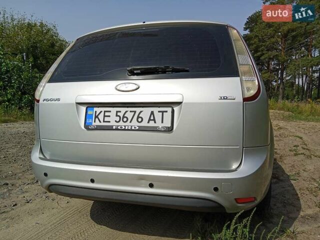 Сірий Форд Фокус, об'ємом двигуна 1.56 л та пробігом 249 тис. км за 6300 $, фото 4 на Automoto.ua