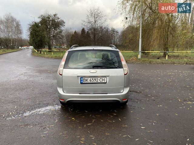 Серый Форд Фокус, объемом двигателя 1.56 л и пробегом 312 тыс. км за 5800 $, фото 9 на Automoto.ua