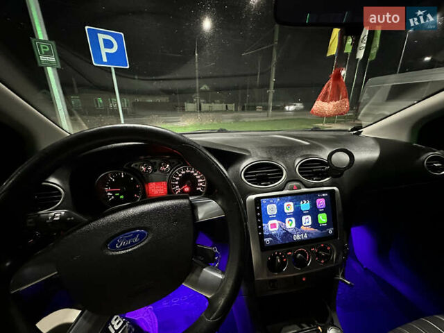 Серый Форд Фокус, объемом двигателя 1.8 л и пробегом 235 тыс. км за 5900 $, фото 11 на Automoto.ua