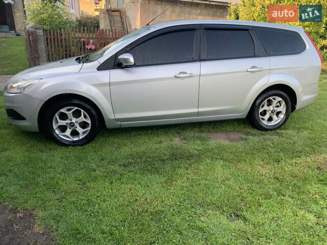 Сірий Форд Фокус, об'ємом двигуна 1.6 л та пробігом 216 тис. км за 5300 $, фото 8 на Automoto.ua