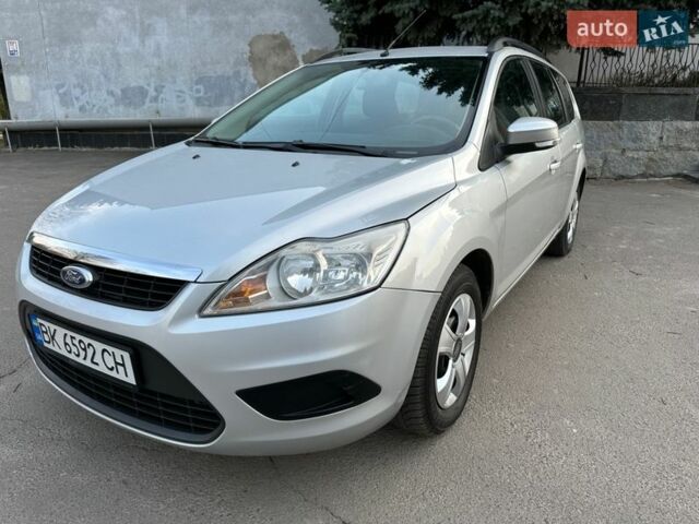 Сірий Форд Фокус, об'ємом двигуна 1.56 л та пробігом 290 тис. км за 4850 $, фото 11 на Automoto.ua