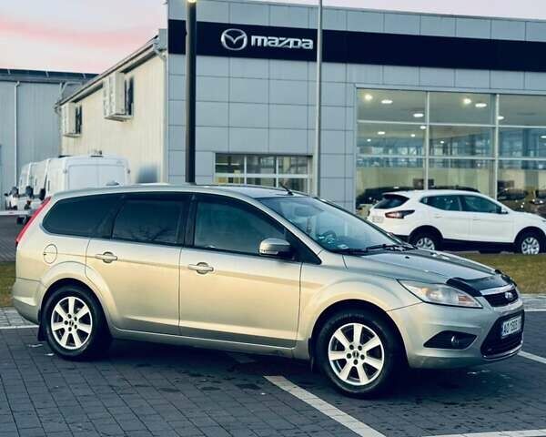 Сірий Форд Фокус, об'ємом двигуна 1.6 л та пробігом 306 тис. км за 4599 $, фото 4 на Automoto.ua