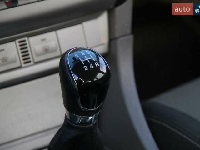 Сірий Форд Фокус, об'ємом двигуна 1.6 л та пробігом 251 тис. км за 3950 $, фото 14 на Automoto.ua