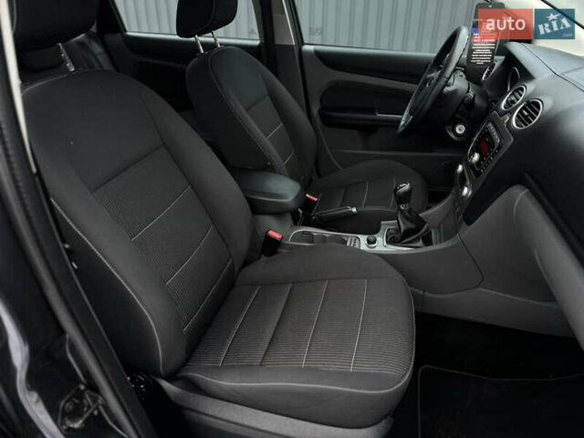 Сірий Форд Фокус, об'ємом двигуна 1.8 л та пробігом 207 тис. км за 6500 $, фото 40 на Automoto.ua