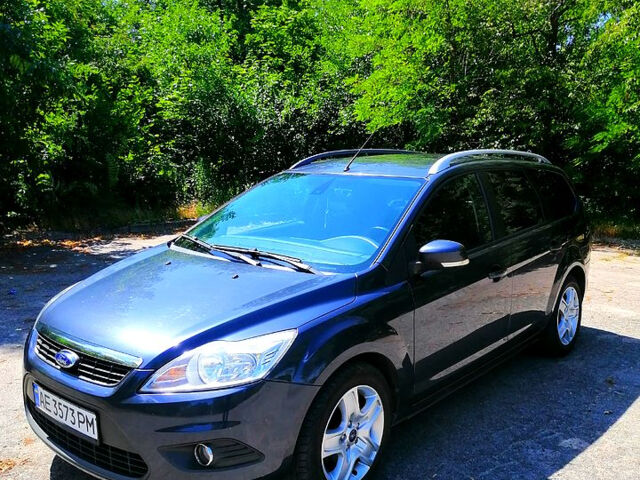 Серый Форд Фокус, объемом двигателя 1.6 л и пробегом 227 тыс. км за 5500 $, фото 2 на Automoto.ua