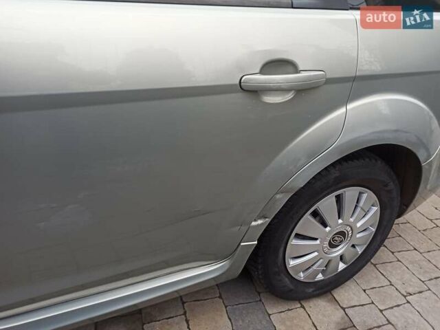 Серый Форд Фокус, объемом двигателя 1.6 л и пробегом 341 тыс. км за 4000 $, фото 8 на Automoto.ua
