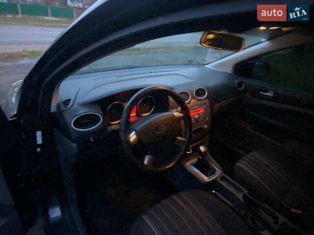 Серый Форд Фокус, объемом двигателя 1.6 л и пробегом 190 тыс. км за 5350 $, фото 11 на Automoto.ua