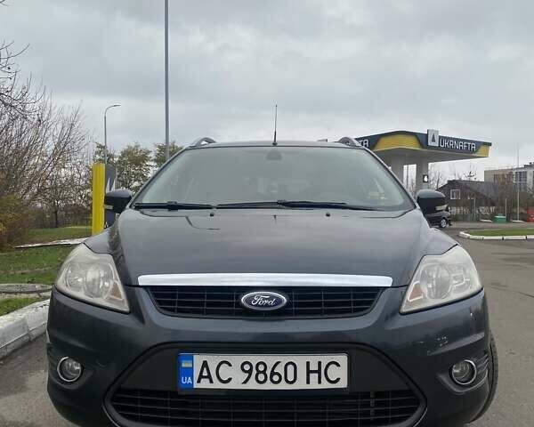 Серый Форд Фокус, объемом двигателя 1.6 л и пробегом 265 тыс. км за 5000 $, фото 7 на Automoto.ua