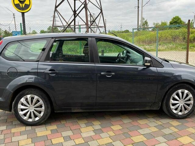 Сірий Форд Фокус, об'ємом двигуна 2 л та пробігом 276 тис. км за 5700 $, фото 7 на Automoto.ua