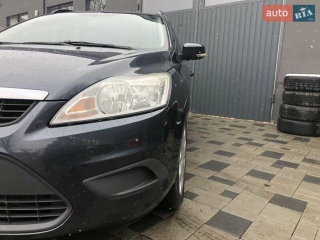 Серый Форд Фокус, объемом двигателя 1.6 л и пробегом 200 тыс. км за 4999 $, фото 12 на Automoto.ua