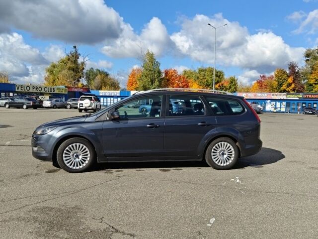 Серый Форд Фокус, объемом двигателя 1.6 л и пробегом 256 тыс. км за 6800 $, фото 3 на Automoto.ua