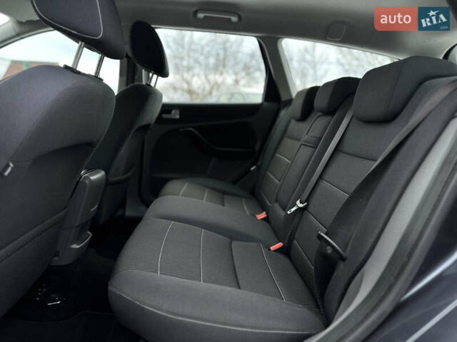 Сірий Форд Фокус, об'ємом двигуна 1.8 л та пробігом 207 тис. км за 6500 $, фото 32 на Automoto.ua
